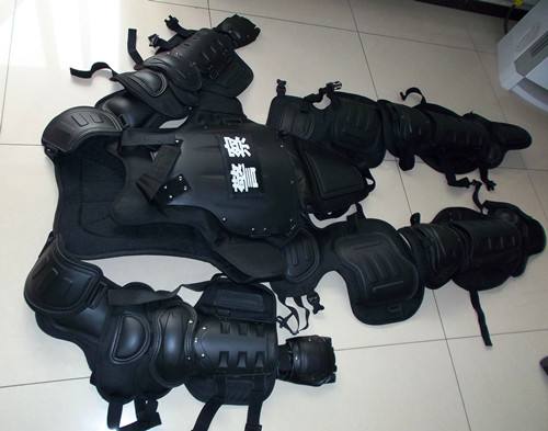 “執(zhí)勤警服”在民警的日常工作中，究竟能起到哪些作用呢？